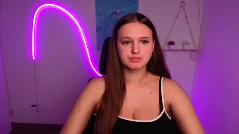 Snapshot of alicie_dream_ chatting on 10.19.25 Alicie online show from 10.19.25