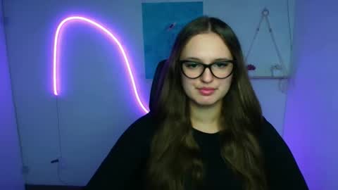 Snapshot of alicie_dream_ chatting on 10.24.25 Alicie online show from 10.24.25