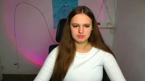 Snapshot of alicie_dream_ chatting on 10.28.25 Alicie online show from 10.28.25