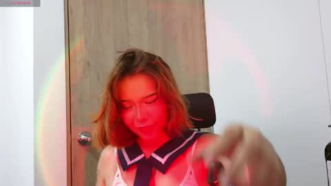 aliciia_23 online show from 04.16.26