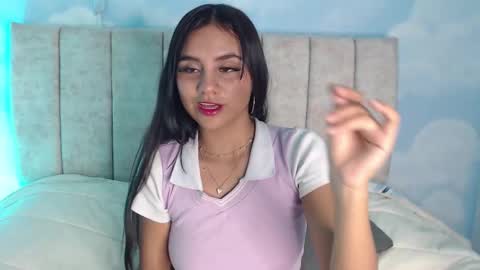 Snapshot of aliclark chatting on 02.13.26 Aliclark online show from 02.13.26