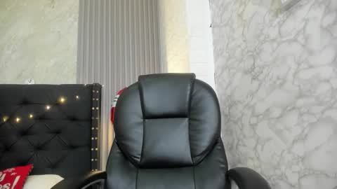 alicya online show from 12.18.25