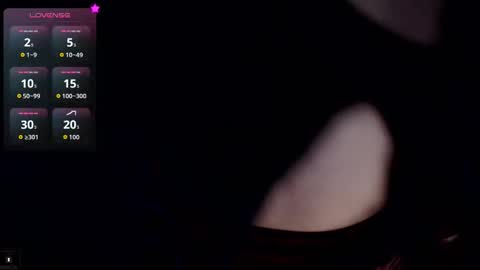 Snapshot of alien_art_lover chatting on 10.26.25 Mia online show from 10.26.25