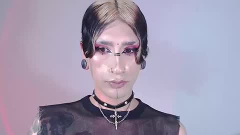     online show from 12.11.24