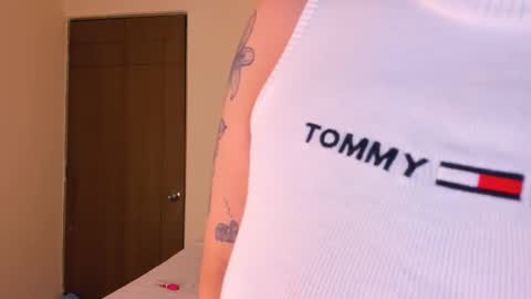 Snapshot of aliice_69 chatting on 12.16.24 aliice_69 online show from 12.16.24