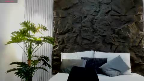 Snapshot of aliice_greco chatting on 07.24.26 Alice online show from 07.24.26