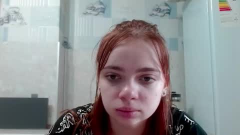 Snapshot of aliiice_stone chatting on 09.20.25 Alice online show from 09.20.25