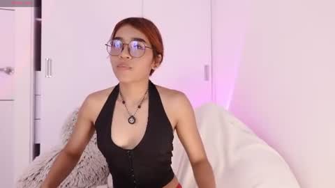 Snapshot of aliinaa_ chatting on 06.29.26 aliinaa online show from 06.29.26