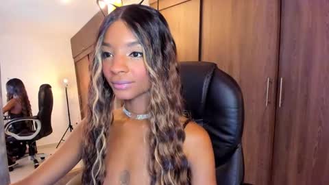 Snapshot of alika_houston chatting on 02.16.25 IG Alik nasso online show from 02.16.25