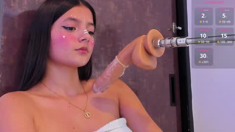 Snapshot of alina_cute18 chatting on 01.24.25 alina online show from 01.24.25