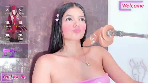 Snapshot of alina_cute18 chatting on 03.03.25 alina online show from 03.03.25