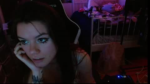 Snapshot of alina_nightshade chatting on 06.12.26 Alina Nightshade online show from 06.12.26