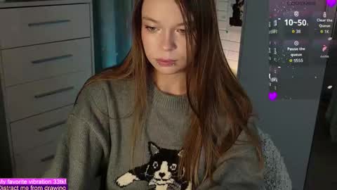 Snapshot of alinabae chatting on 10.01.25 Alina and Ben online show from 10.01.25