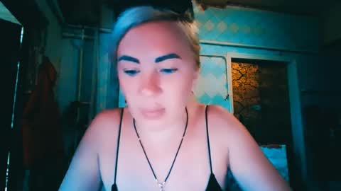 Snapshot of alinafrey_ chatting on 08.02.26 Alina online show from 08.02.26