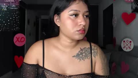 Snapshot of alinakiss_ chatting on 02.15.26 lili online show from 02.15.26