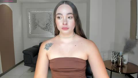 alinakravitz_ online show from 04.03.26