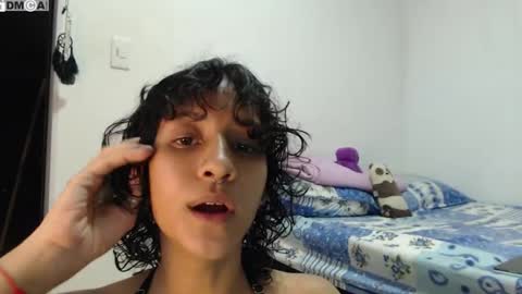 Snapshot of alinawoolf_ chatting on 09.17.25 Ali online show from 09.17.25