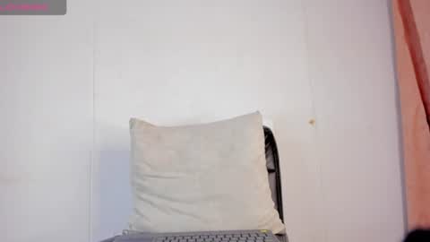 Snapshot of aline_costa chatting on 06.20.26 - online show from 06.20.26