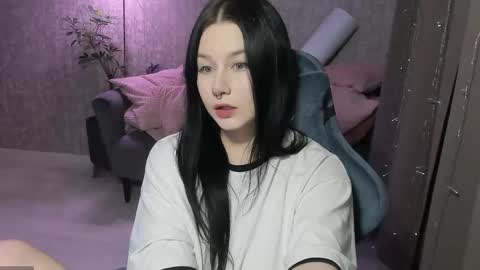 Aline Greeeen online show from 10.12.25