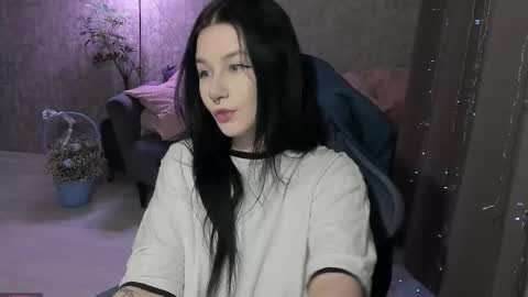 Aline Greeeen online show from 10.15.25