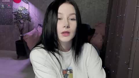 Aline Greeeen online show from 12.15.25