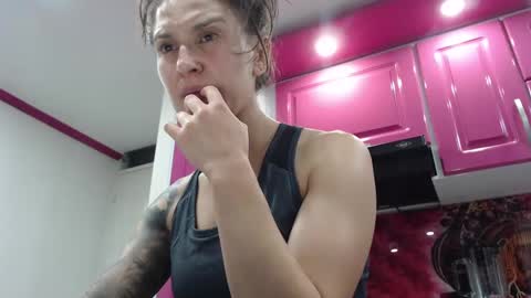 Snapshot of alipetite_ chatting on 09.24.25 alipetite online show from 09.24.25