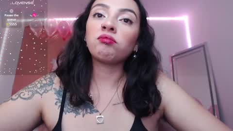 Alejandra online show from 01.05.25