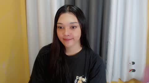 Snapshot of alisa_kiss_ chatting on 12.31.24 Shanti xhey online show from 12.31.24