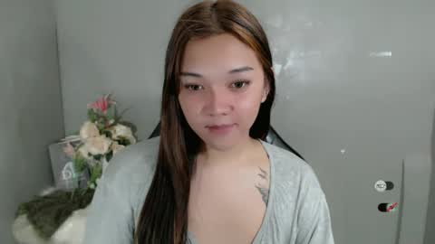 Snapshot of alisa_kiss_ chatting on 02.04.25 Shanti xhey online show from 02.04.25