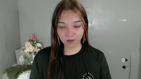 Snapshot of alisa_kiss_ chatting on 02.06.25 Shanti xhey online show from 02.06.25