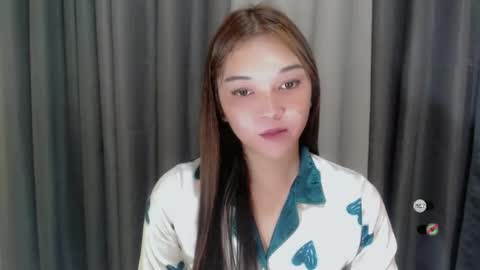 Snapshot of alisa_kiss_ chatting on 02.09.25 Shanti xhey online show from 02.09.25