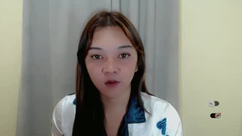 Snapshot of alisa_kiss_ chatting on 02.10.25 Shanti xhey online show from 02.10.25