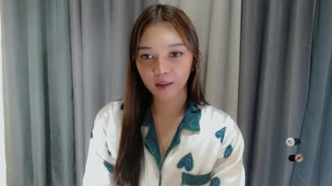 Snapshot of alisa_kiss_ chatting on 02.19.25 Shanti xhey online show from 02.19.25