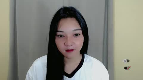 Snapshot of alisa_kiss_ chatting on 02.26.25 Shanti xhey online show from 02.26.25
