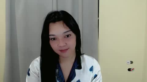 Snapshot of alisa_kiss_ chatting on 02.27.25 Shanti xhey online show from 02.27.25