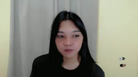 Snapshot of alisa_kiss_ chatting on 03.05.25 Shanti xhey online show from 03.05.25