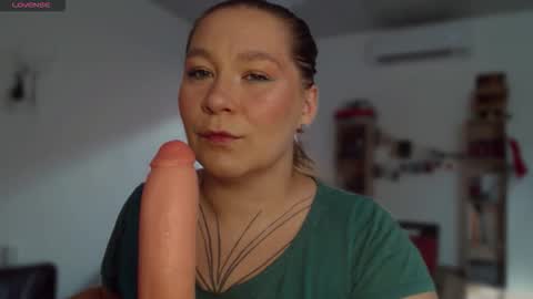 Snapshot of alisa_u chatting on 02.11.26 alisa_u online show from 02.11.26