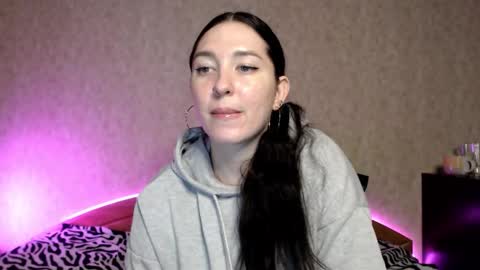 Snapshot of alisaadoll chatting on 10.30.25 alisaadoll online show from 10.30.25