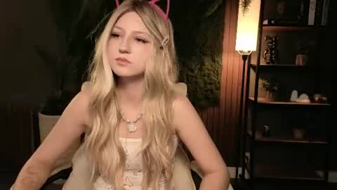 Snapshot of alisele chatting on 07.09.26 Alise PVT is Open Yes its me online show from 07.09.26