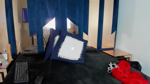 Snapshot of alishaevans_rs chatting on 10.14.25 alishaevans_rs online show from 10.14.25