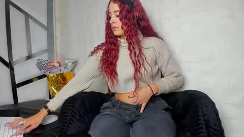 alishaevans_rs online show from 02.14.26