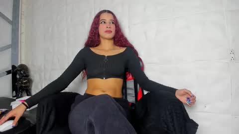 alishaevans_rs online show from 02.23.26