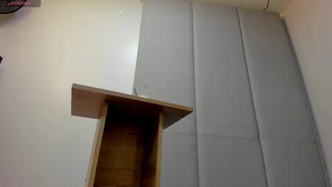 Snapshot of alishapalmer chatting on 02.25.26 online show from 02.25.26