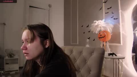 Snapshot of alisia_mars chatting on 10.23.25 Alisia online show from 10.23.25