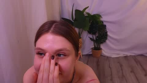 Alisia online show from 12.20.24