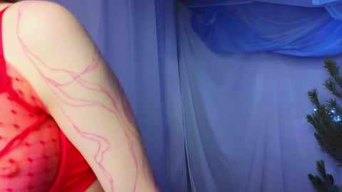 Alisia online show from 12.24.24