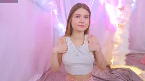 Alisia online show from 10.19.25