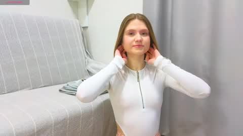 Snapshot of alisia_spinnet chatting on 04.09.26 Alisia online show from 04.09.26