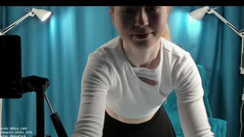 Snapshot of aliska_dark chatting on 02.06.25 Alice online show from 02.06.25