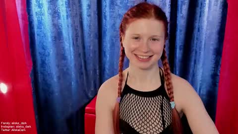 Snapshot of aliska_dark chatting on 12.01.25 Alice online show from 12.01.25